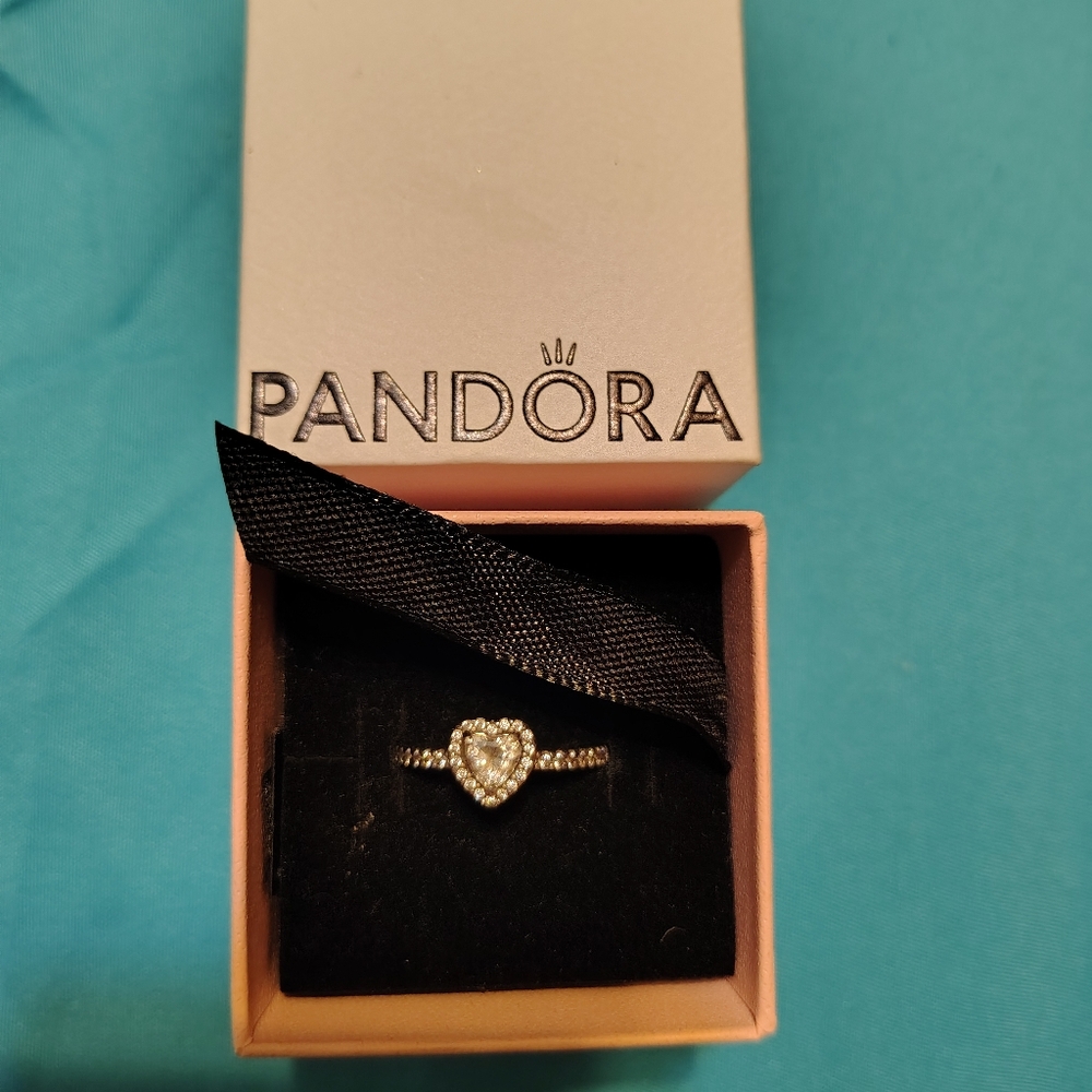 Pandora Silver Elevated Heart Cubic Zirconia Sparkling Stone .925 Ring with Box